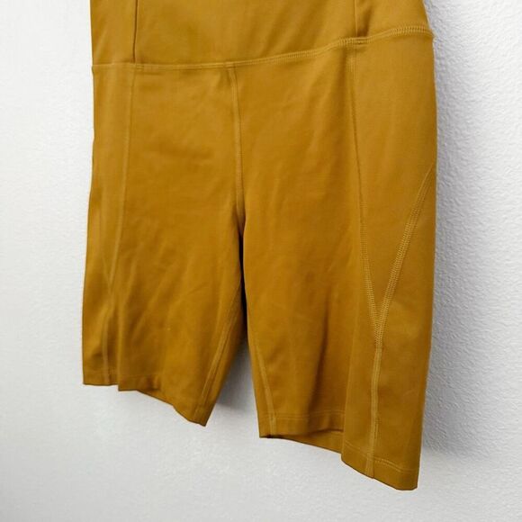 GIRLFRIEND COLLECTIVE | Camel Tan Bicycle Shorts Stretch High Rise | Medium - Picture 3 of 6